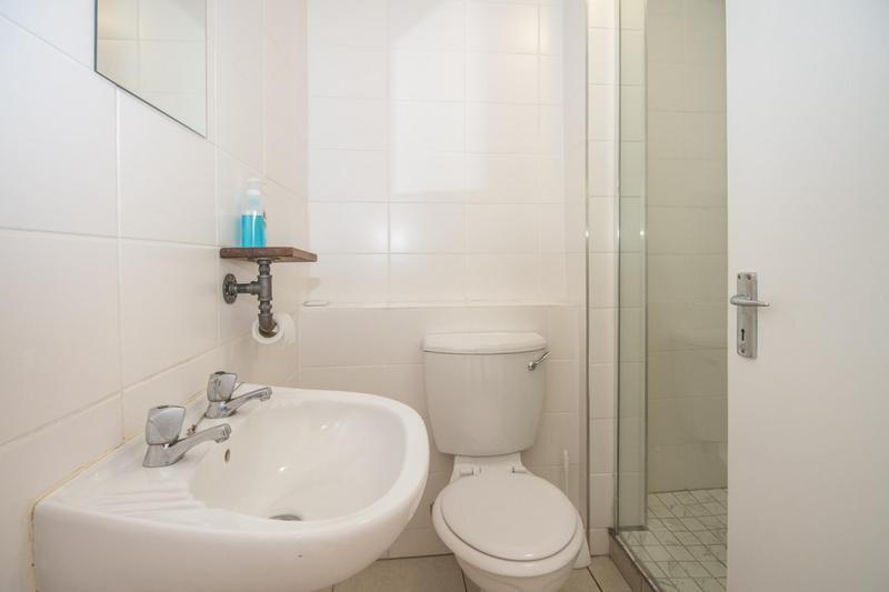 2 Bedroom Property for Sale in Heathfield Western Cape